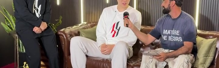 v站体育-英语有进步！杨瀚森：2K最爱用姚明 和翻译打能拿捏他&amp;他是loser~